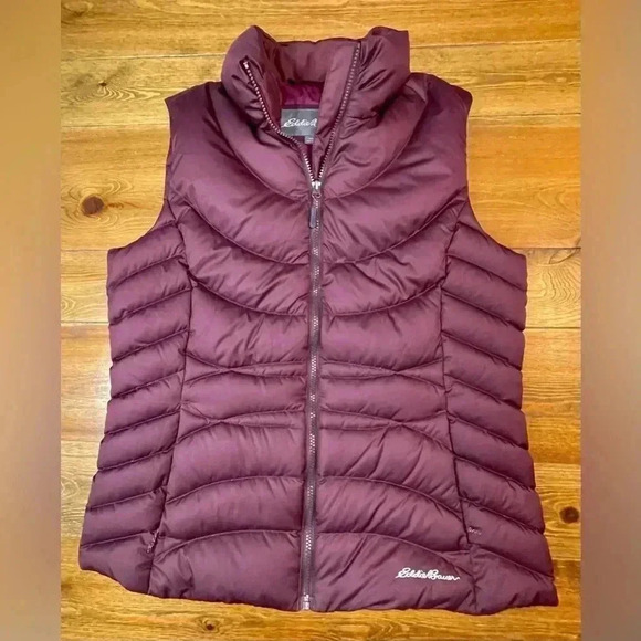 Eddie Bauer | Women’s Down Puffer Vest | Plum | Large - Picture 1 of 3